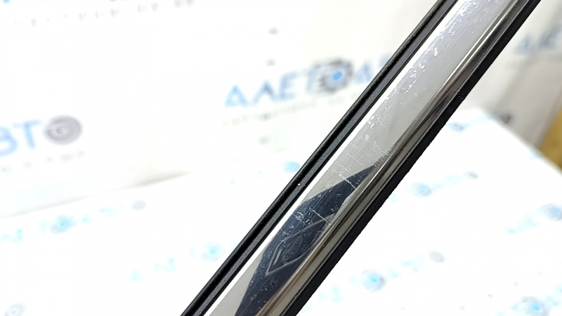 Molding door-glass central front right Subaru Forester 19-24 SK chrome, scratches