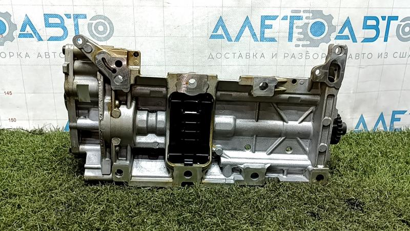 Oil pump for internal combustion engine BMW X3 F25 13-17 2.0T