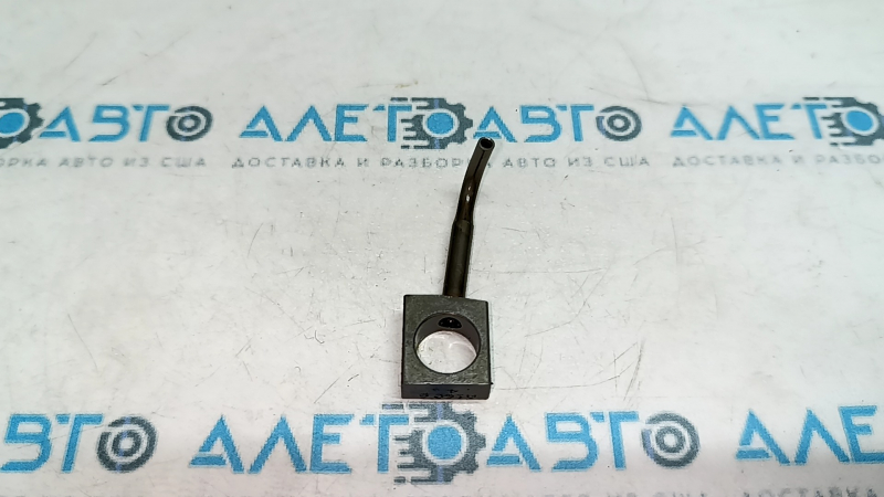 Oil injector for BMW X3 F25 13-17 2.0T 1 and 3 cylinders