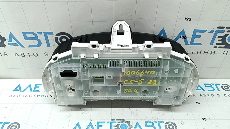 Instrument cluster Mazda CX-5 21-22 10.3" display, 86k, scratches on glass