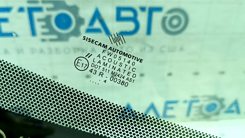 Windshield Toyota Rav4 19-24 hybrid without heating AWD, USA built, for camera