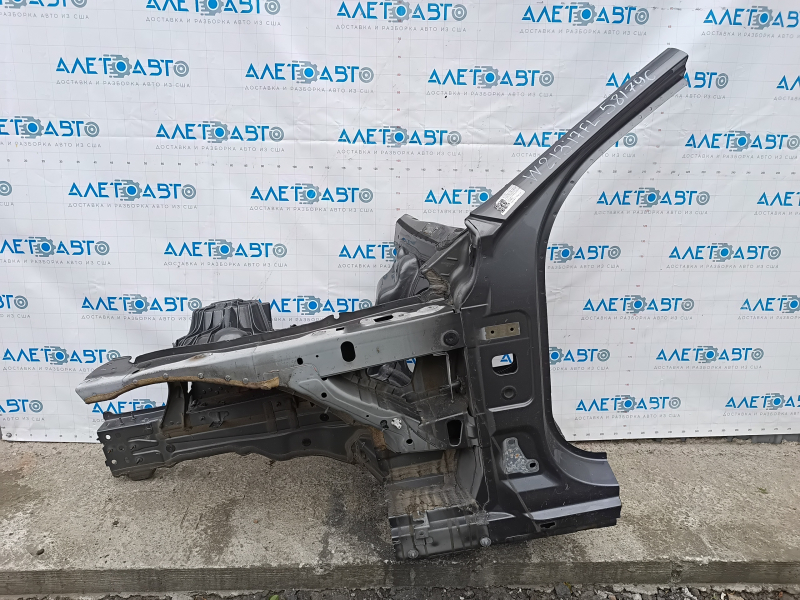 Front left quarter of Mercedes W213 E 17-23 sawed off, graphite, without threshold