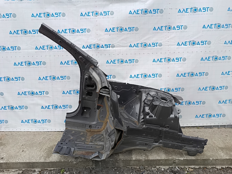 Front left quarter of Mercedes W213 E 17-23 sawed off, graphite, without threshold