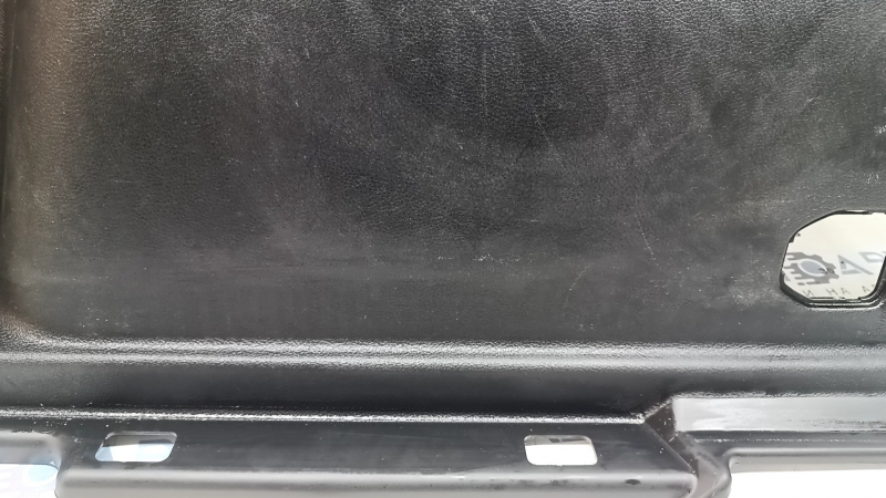 Left arch trim Jeep Grand Cherokee WL 22-26 black, plastic, with overlays, scratches, worn