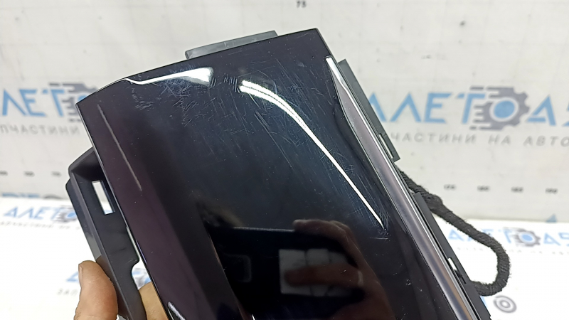 Jeep Grand Cherokee WL 21-24 center console pocket, glossy black, with backlight, scratches