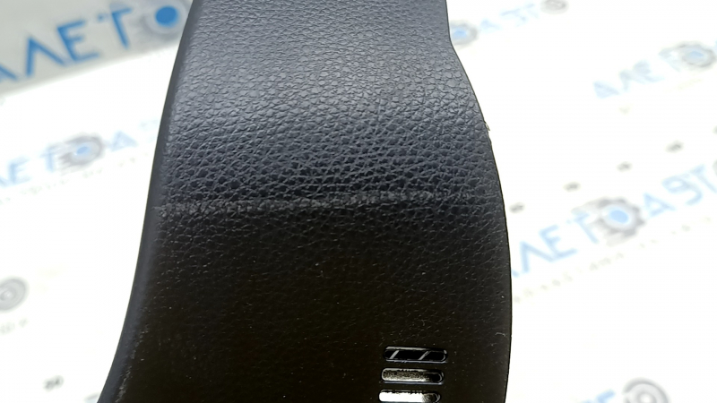 Driver's knee pad right Toyota Venza 21-24 black, scratches