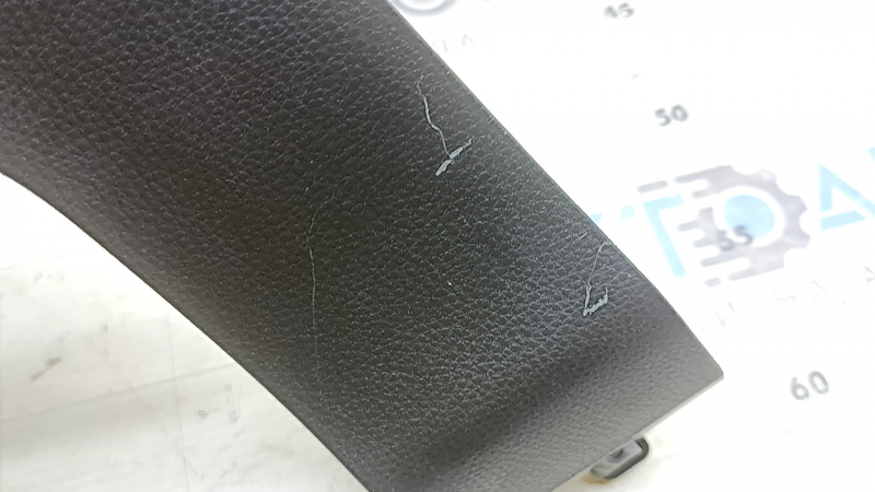 Driver's knee pad right Toyota Venza 21-24 black, scratches