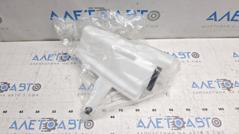 Air resonator Toyota Rav4 16-18 2.5 Canada