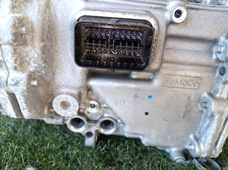 Automatic transmission assembly Ford Escape MK4 20-26 hybrid CVT AWD 74k, without inverter