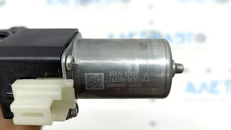 Driver's seat lift adjustment motor Toyota Prius 50 Prime 17-22