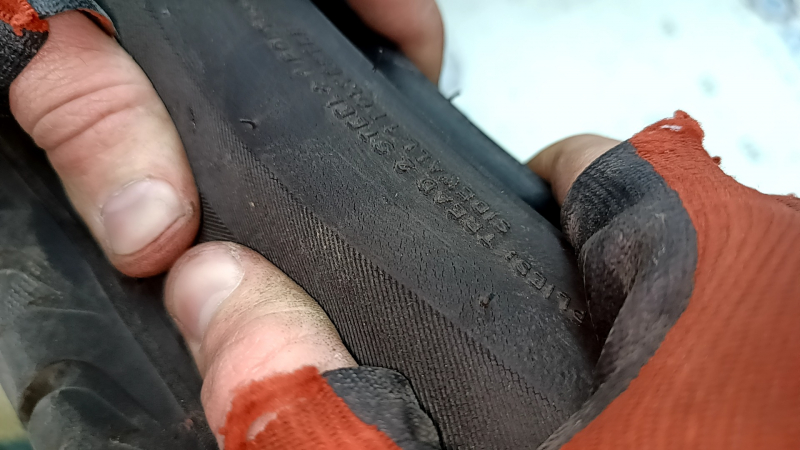 Tire R15 195/65 Summit Ultra Max A/S 2023 all-season 5mm, microcracks