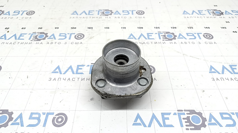 Front left shock absorber support for Jeep Grand Cherokee WL 21-25
