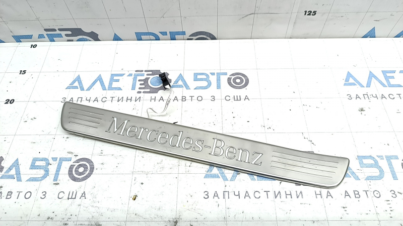 Outer rear left door sill trim Mercedes W167 GLE 20-26 chrome with backlight, scratches