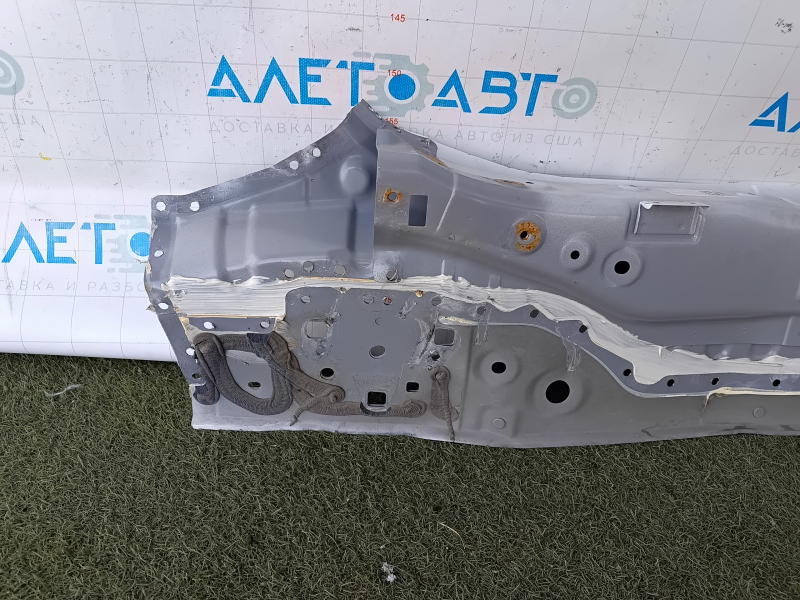 Nissan Rogue 14-20 rear panel drilled, white
