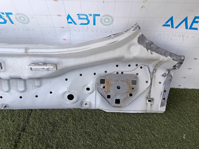 Nissan Rogue 14-20 rear panel drilled, white