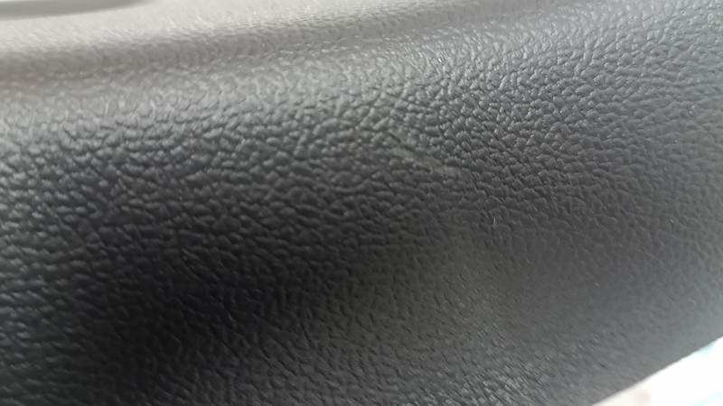 Rear center console trim Ford Escape MK4 20-26 black, without charging port, scratches, nicks