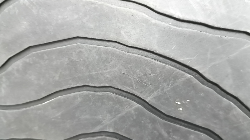 Set of floor mats for Subaru Forester 25-26, black rubber, scratches