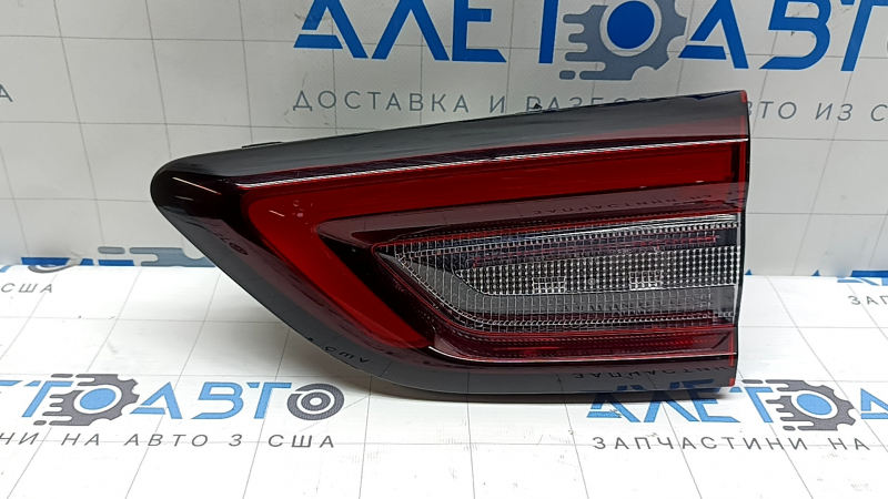 Inner taillight, right trunk lid, Ford Escape MK4 23-26, scratches