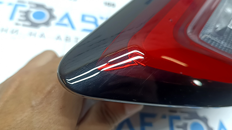 Inner taillight, right trunk lid, Ford Escape MK4 23-26, scratches
