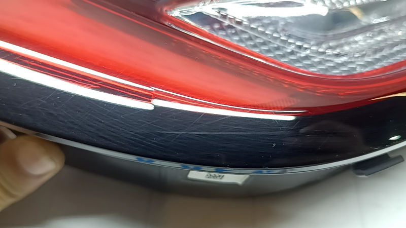 Inner taillight, right trunk lid, Ford Escape MK4 23-26, scratches