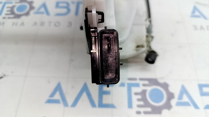 Rear left door lock Infiniti QX50 19-25