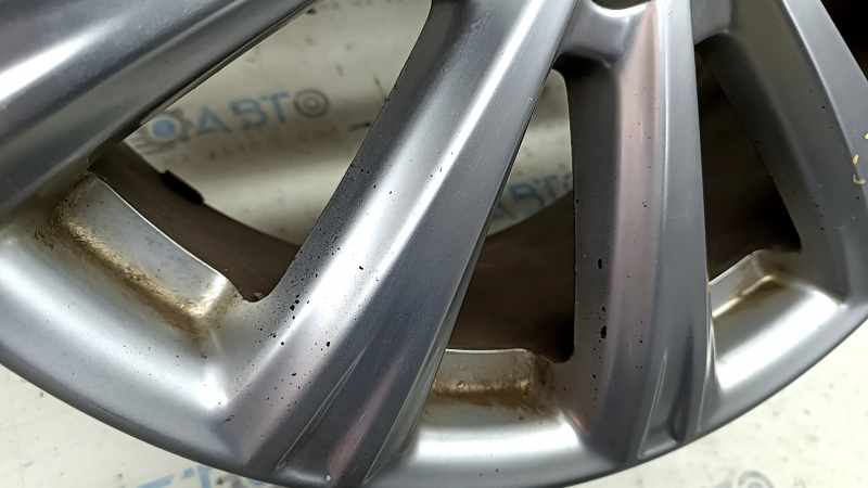 Wheel disk R18x7.5J ET 52.5 Ford Escape MK3 13-19 type 3, light curb, paint peeling