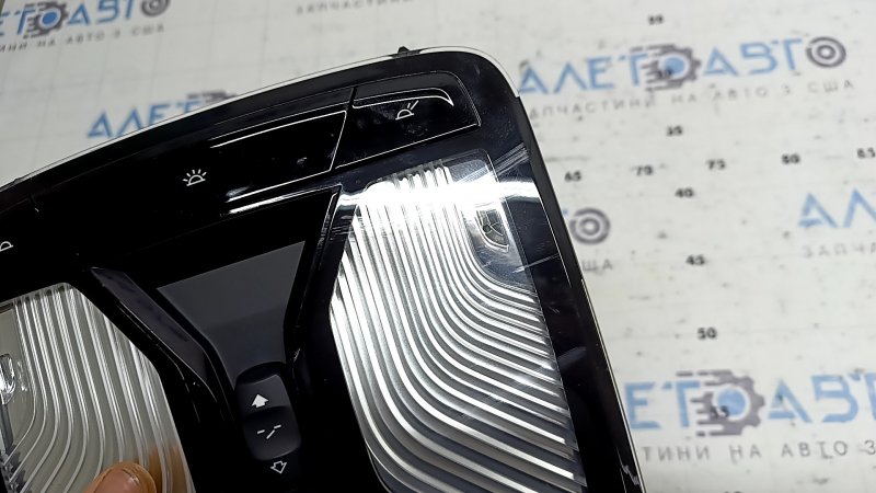 Front light for BMW 5 G30 17-23, black, under sunroof, two parts, scratches