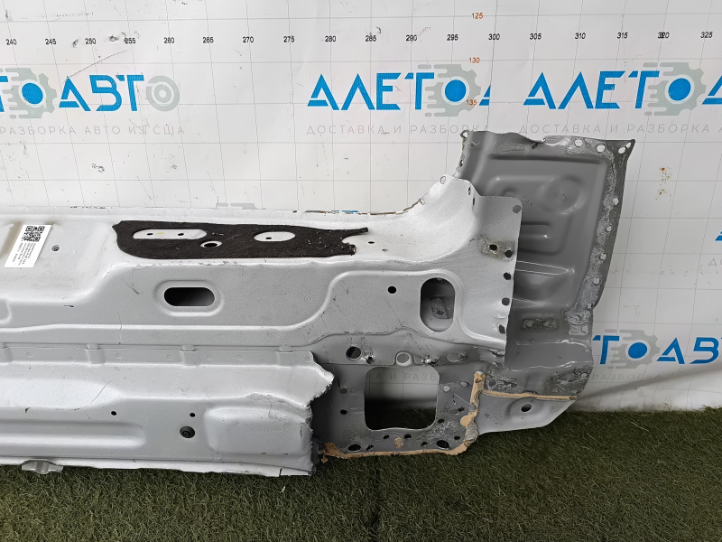 Rear panel Mercedes W167 GLE 20-26 2 parts, drilled, white