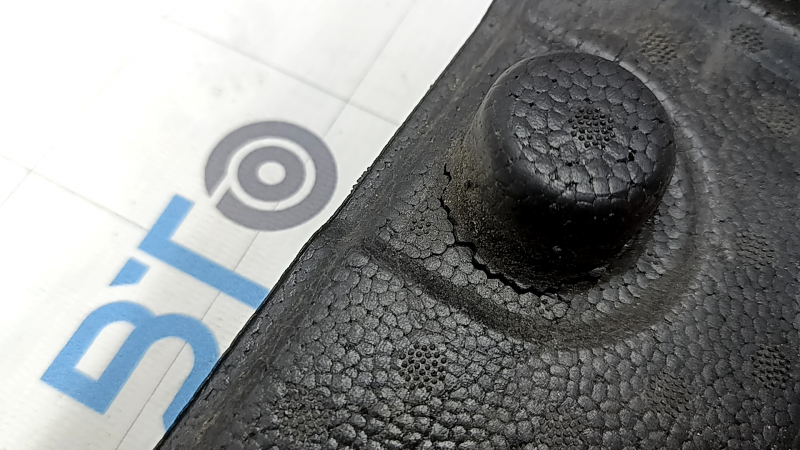 Toyota Camry v70 rear bumper absorber 18-24 cracks
