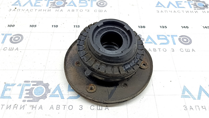 Lincoln MKZ 13-20 front left shock absorber mount