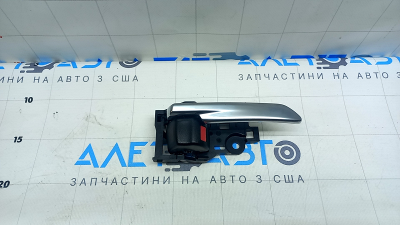 Inner front right door handle Toyota Camry v70 18-24 chrome, scratch