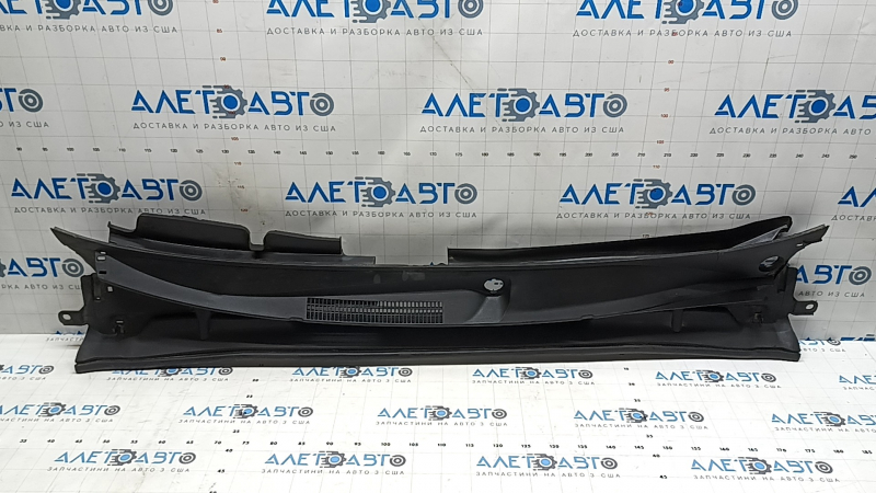 Plastic windshield wiper grille for Toyota Camry v70 18-24 with seal, crack, bump
