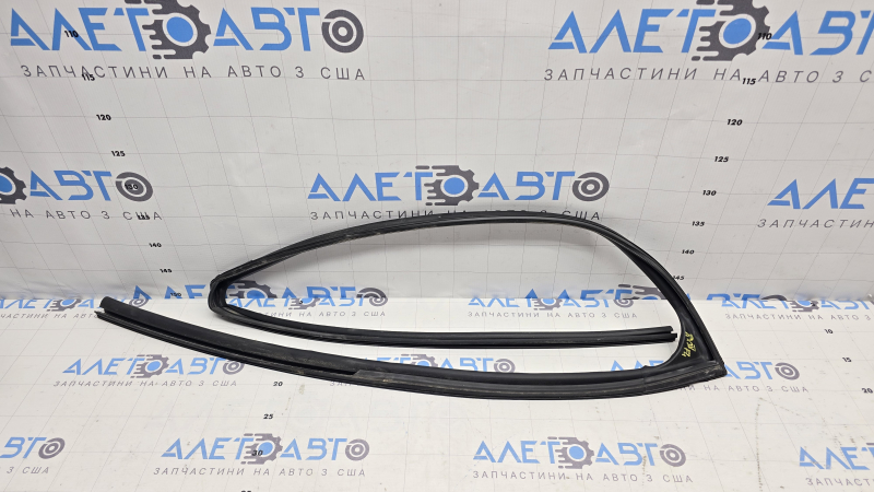 Front left glass seal for Lexus RX350 RX450h 16-22