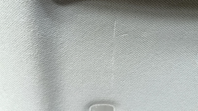 Kia Niro 17-22 gray headlining, under sunroof, needs cleaning, creases, tears, scratches