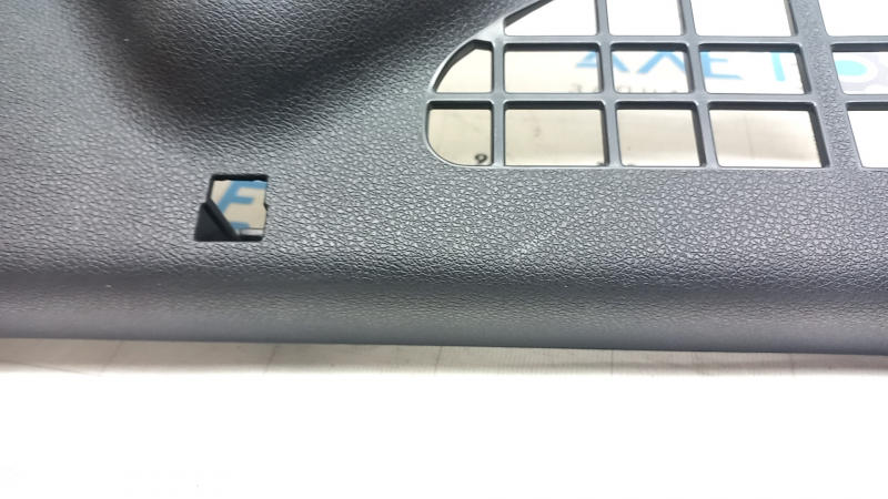 Kia Niro 17-19 passenger footwell pad, black, worn