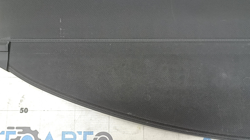 Kia Niro 17-22 trunk curtain, black, needs cleaning, scratches, bruises