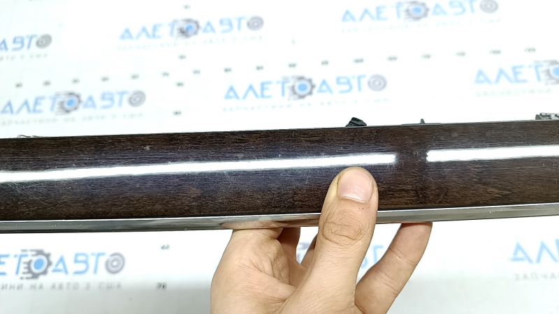 Right front panel trim Volvo XC90 16-25, wood finish, glossy, with backlight, scratches