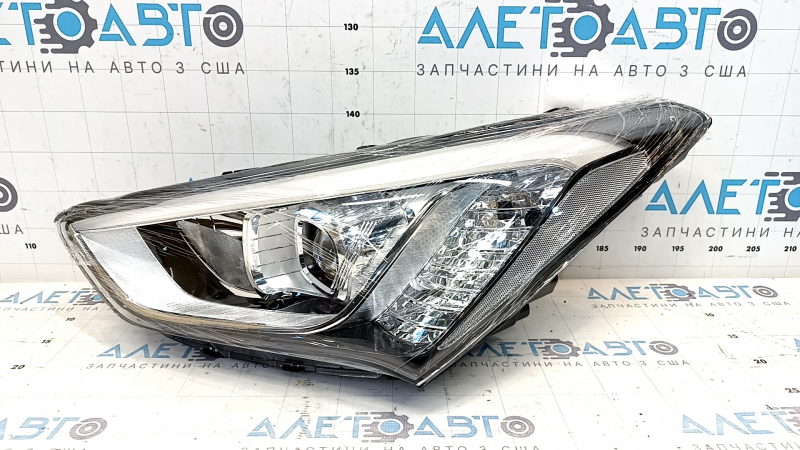 Left front headlight bare Hyundai Santa FE Sport 13-16 halogen, white insert