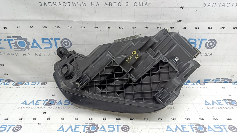 Front right headlight assembly for Audi Q5 80A 21-25 LED, needs polishing, scratches, yellowing LED