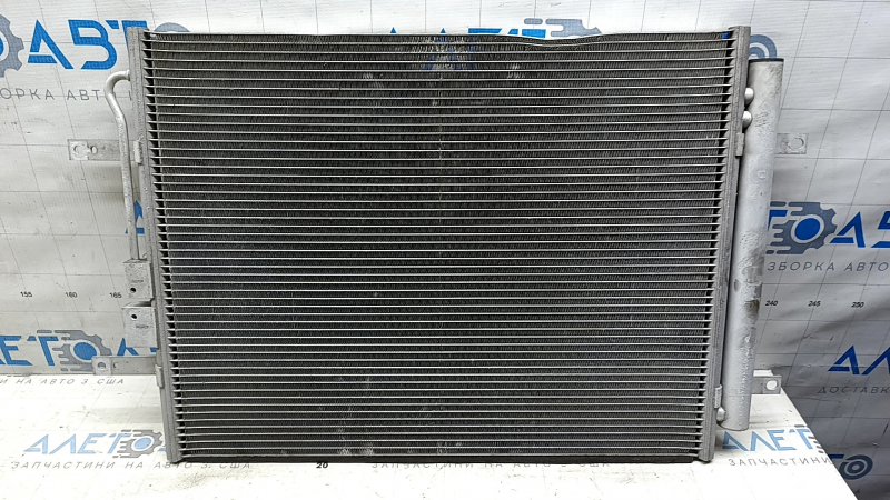 Air conditioning radiator condenser Kia Niro 17-22 HEV, PHEV is crushed