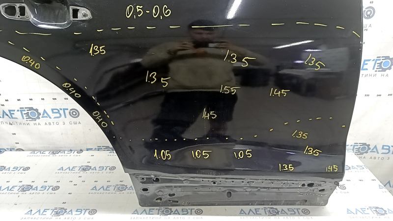 Bare rear right door of Audi Q5 80A 19-25 black LY9B, with a limiter and a limiter boot, after repair, the paint has swelled, the limiter insert is scrolling