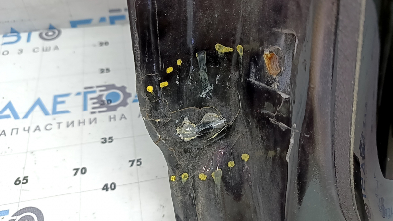 Bare rear right door of Audi Q5 80A 19-25 black LY9B, with a limiter and a limiter boot, after repair, the paint has swelled, the limiter insert is scrolling