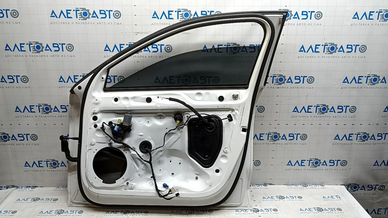 Front right door assembly Audi A3 22-26 chrome molding, white LY9C, scratches on chrome, scratches on trim