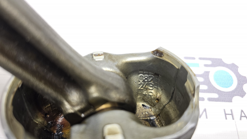 Connecting rod with piston 1pc Audi A4 B8 08-16 2.0T