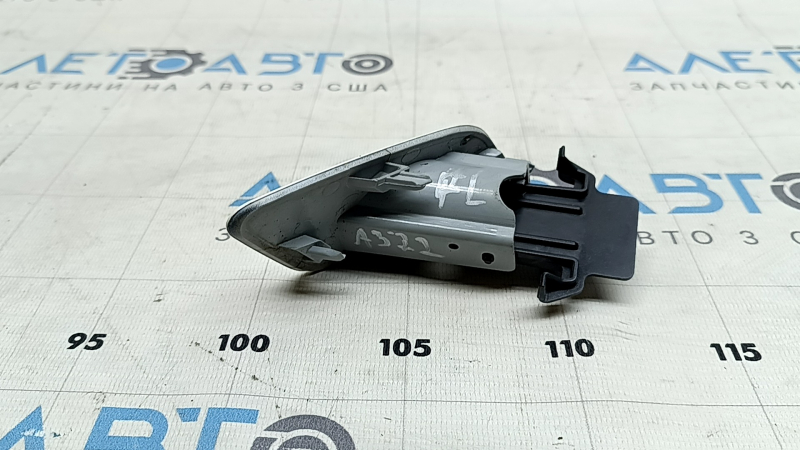 Left headlight washer cap Audi A3 22-26