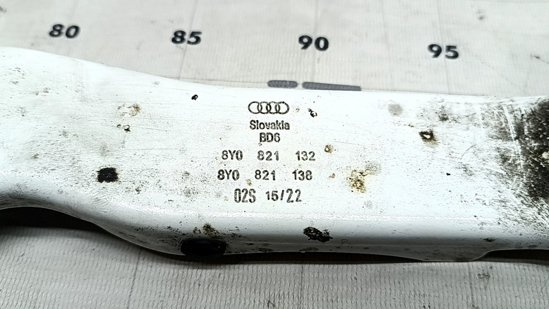 Front right fender bracket Audi A3 22-26