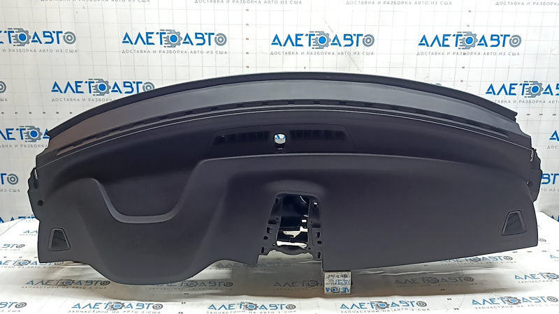 Front dashboard with AIRBAG Volvo XC60 18-26 black without projection, scratches, broken mount, fracture