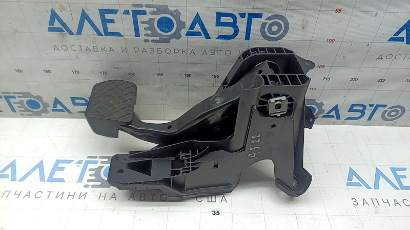 Brake pedal Audi A3 22-26