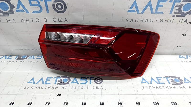 Outer wing light right VW Jetta 20-26