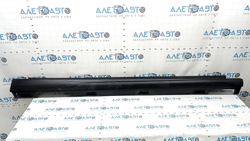 Right threshold Honda Accord 23-26 with seal, structure, scratches, broken fasteners